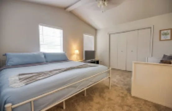 Seaside Serenity - Tranquil Retreat Near Mustang