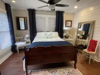 Charming  2 BR and 2 full bath Cottage is located in Historic Downtown Laurel. Hotels near Agape Church