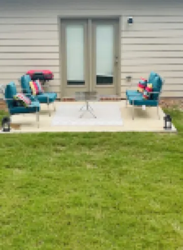 Cozy house in Covington with  3-Bdr. 2bth. AC and WiFi.