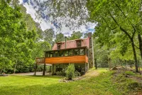 Rustic River Cabin, trout fishing, dog loving, beach area on secluded 8.5 acres!