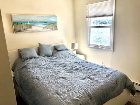 Cozy Lakefront House with a private dock and lakefront.