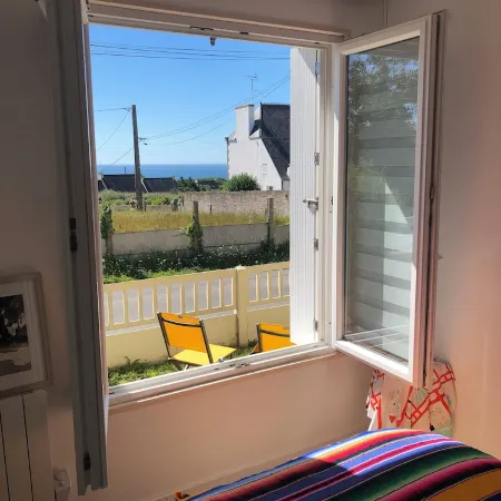 Maison Refaite et Lumineuse, vue Mer, à 5 Minutes de la Plage Hoteles en Plogoff