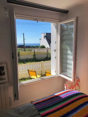 Maison Refaite et Lumineuse, vue Mer, à 5 Minutes de la Plage Hotel di Plogoff