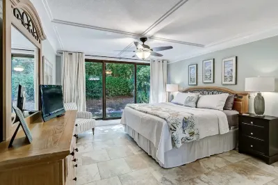 BEACH,OCEAN FRONT, Amelia Island FL, 2BR/2BTH ,SEE WAVES CRASHING, PET APPROVAL
