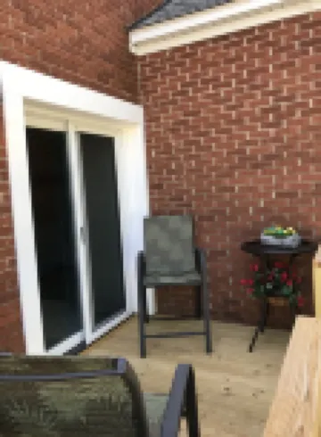 This home is located in beautiful Parke County, a rustic and charming setting. 帕克縣酒店