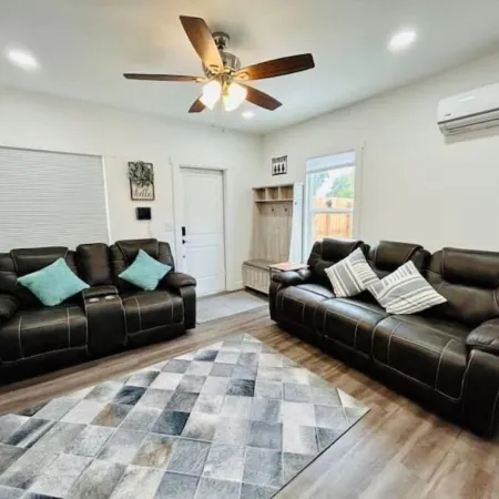 Modern Central Blackfoot Living