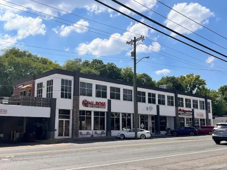 Always A Guest Favorite! Luxury 3 Level Home+ Huge Rooftop Deck w/TV, Fireplace!