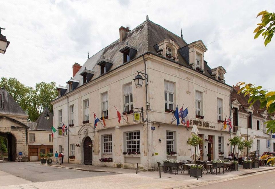 hotel overview picture