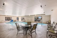 Quality Inn & Suites Quincy - Downtown Hôtels à : Quincy