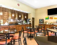 Quality Suites Hickory South - Desayuno