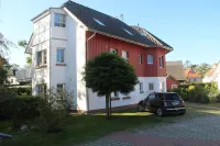 Light-filled, comfortable apartment in a quiet central location - close to the beach Hotels in Zingst