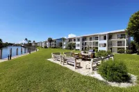 Whispering Palms- Waterfront Condo on Sanibel Island Các khách sạn ở Sanibel