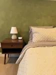 Chic Urban getaway, 12 min drive to Pike Place & Alki Beach Hotels near Target