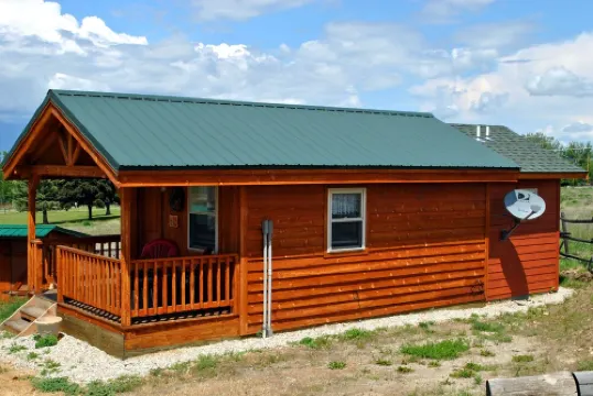 'Wolf Den'-A Perfect Romantic Honeymoon cabin and a Sportsman's Paradise Cabin