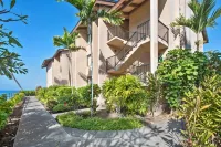 Beautiful 2 Bedroom Ocean Front Building 1 at Kona Makai.