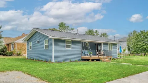NEW! 3 bed, 1.5 Bath, Games, WIFI