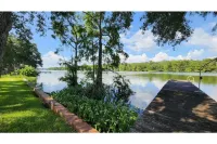 New Guest House on Bayou with Spectacular View Hotel a Parrocchia di Saint Mary