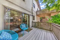 Mill Valley Apartment: Walking Distance to DT