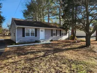 Bungalow by the Bay. Minutes to DE Turf Fields. 30 minutes to resort beaches.