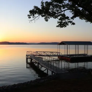 Gather at family-friendly Shelter Point on KY Lake