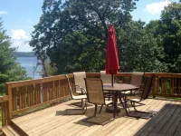 Experience Kentucky Lake out the back door! Spacious 4-bedroom retreat awaits. Hotels in Calloway County