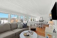 Lily of the Valley Cottage ~ Cozy Lake Orion Gem