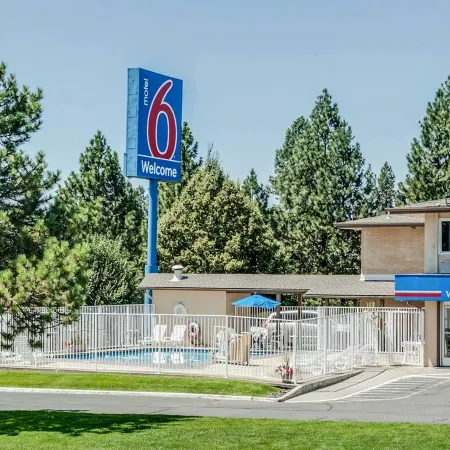 Motel 6 Spokane, WA - West