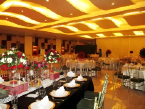 펠라 그랜드 호텔