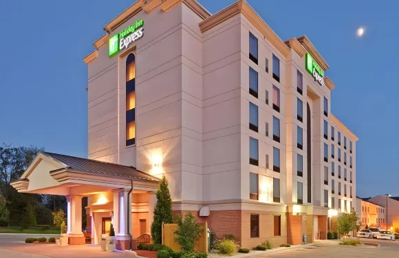 Holiday Inn 布盧明頓