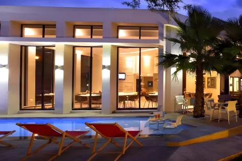 The Lakes Boutique Lodge
