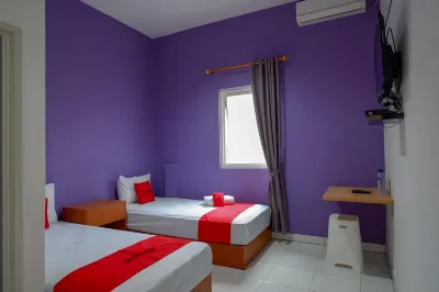 RedDoorz Near Alun Alun Kaliwungu Kendal Hotel a Kendal