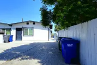 Cozy Living Area and Modern Kitchen - Charming Family Haven Hotels in Lemon Grove