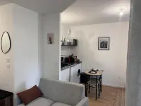 Apartment with terrace and private garden near Disney & shopping center