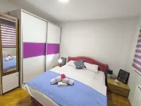 Chengic Villa Comfort - Modern 2-Bedroom Retreat Hotels in 