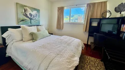 Rare Ocean-Front Near San Francisco. Sunsets, Whale Watching in Seaside Luxury