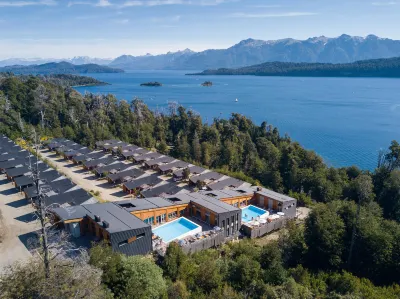 Montaña Resort Hotel a 