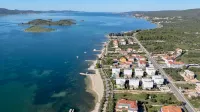 Designer Luxury Villa with Pool & Private Beach Access - Zadar Hotels in Turanj
