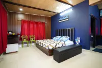 The Golden Leaves Cafe And Cottages Hotels in Champawat