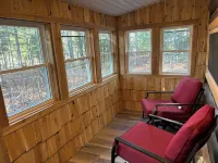 Two Bedroom Cabin with Hot Tub and Fireplace.