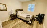 "Juniper Junction" - Covered Pool / Entertainer’s Dream / 10 Minutes from Beach