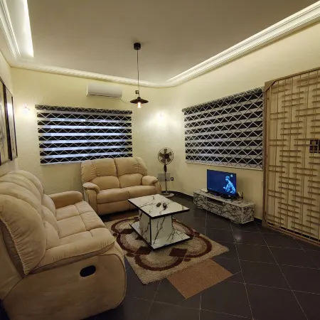 Executive 3 Bed Rooms Apartment in Cotonou