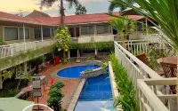Hotel Guntur - Rooftop Pools