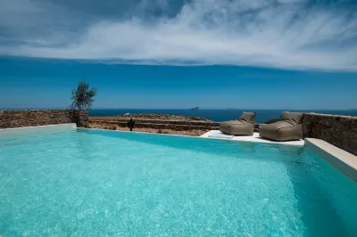 Onos Luxury Villas Kythnos Hotel dekat Panagia Kanala