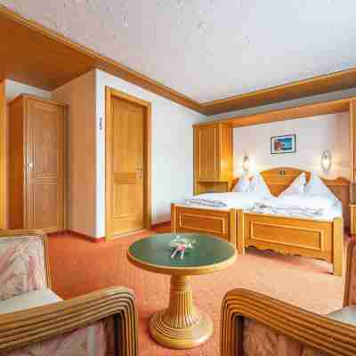 Hotel Christiania Saas-Fee Rooms