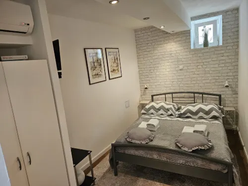 Rooms & Apartment Lasta -  Ferienwohnungen