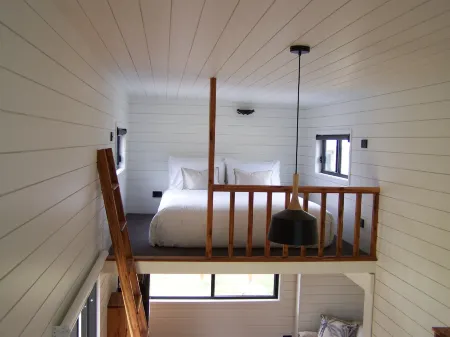 Boydtown Beach Holiday Park Отели рядом с достопримечательностью «Cat Balou Cruises»