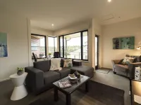 Hilltop Apartments Phillip Island - Adults Only Hotels in Cowes