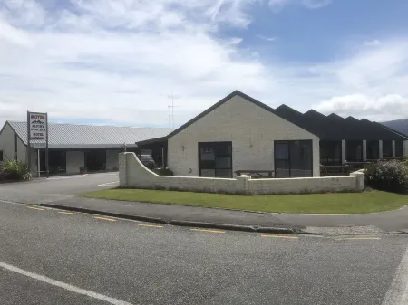 Alpine Glacier Motel Отели рядом с достопримечательностью «West Coast Wildlife Centre»