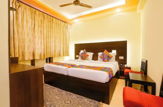 FabHotel Manoshanti - Nr. Big Daddy Casino