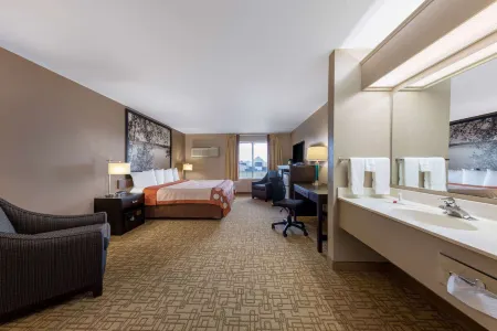 Super 8 by Wyndham Jackson MN